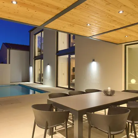 Vilă Casa Forma Klimno