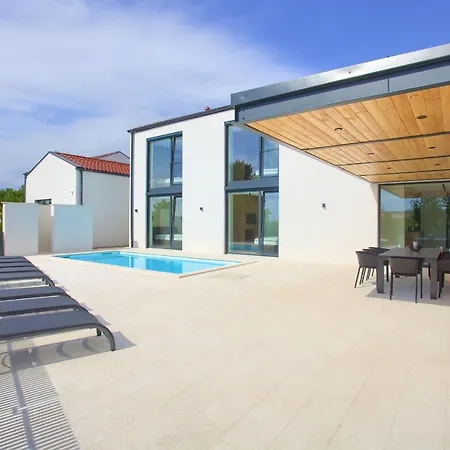 Willa Casa Forma Klimno